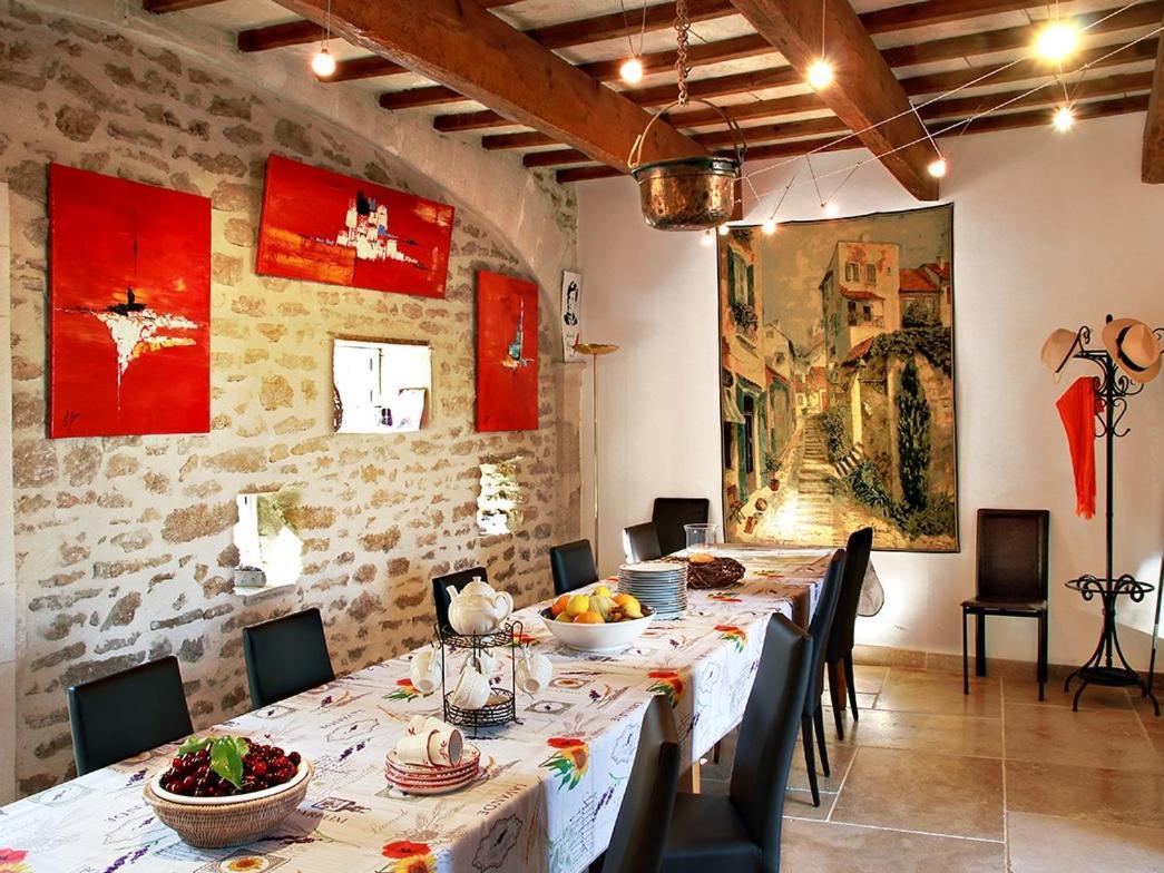 Le Clos De La Tuiliere Гринян Екстериор снимка
